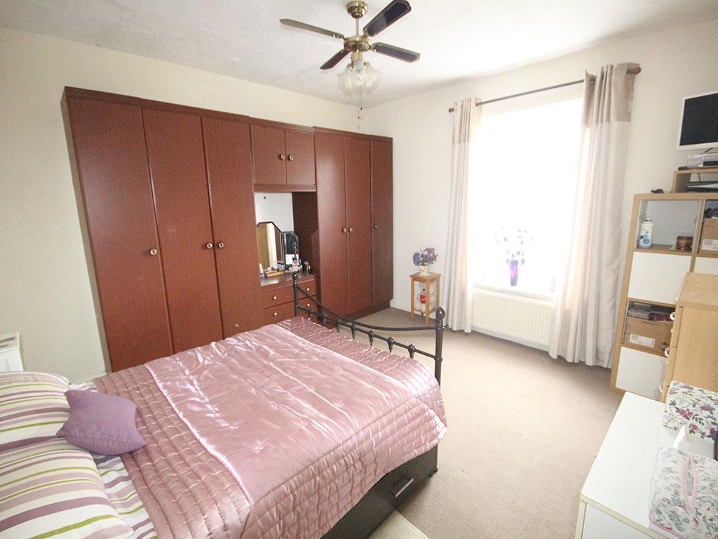 2 bedroom end terrace house SSTC in Earby - IMG_3296.jpg